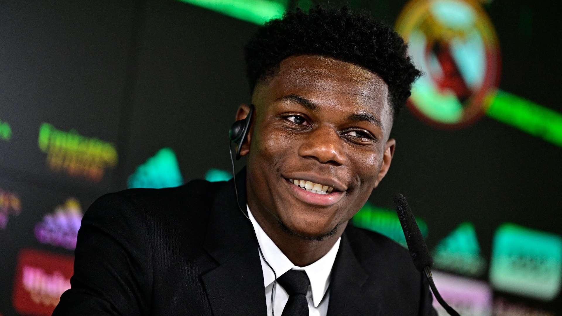 月转会窗正 月转会窗正